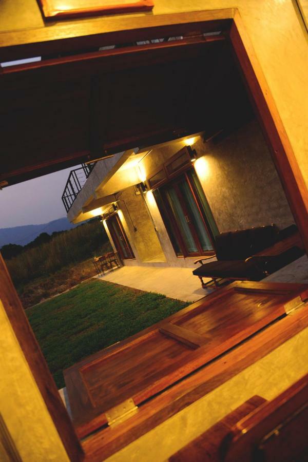 Suan Sook Homestay Chom Thong Esterno foto